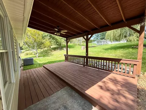 Exterior - 209 Bond Ave, Independence, VA 24348 photo 8 of 9
