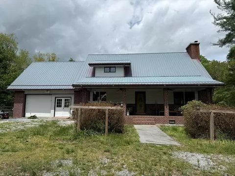 1528 Wagon Wheel Rd, Elk Creek, VA 24326