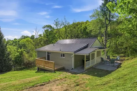518 Pine Aly, Pulaski, VA 24301