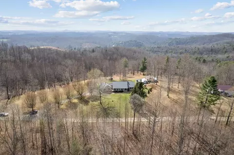 View/Area - 987 Nursery Rd, Laurel Fork, VA 24352 photo 5 of 7