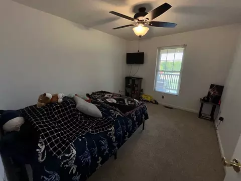 Bedroom - 177 Pleasant Pines Dr, Max Meadows, VA 24360 photo 3 of 6
