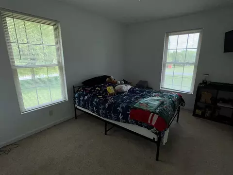 Bedroom - 177 Pleasant Pines Dr, Max Meadows, VA 24360 photo 5 of 6