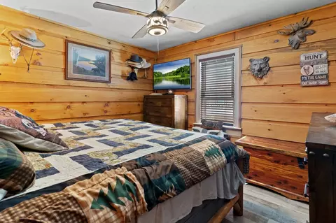 Bedroom - 4251 Riverside Dr, Independence, VA 24348 photo 1 of 3