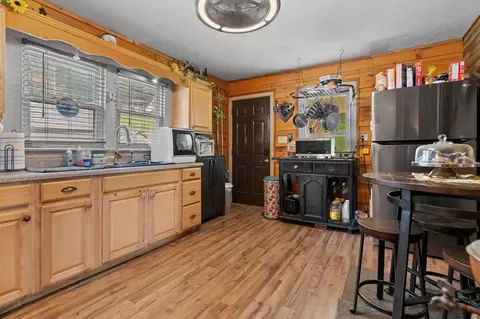Kitchen - 4251 Riverside Dr, Independence, VA 24348 photo 2 of 3