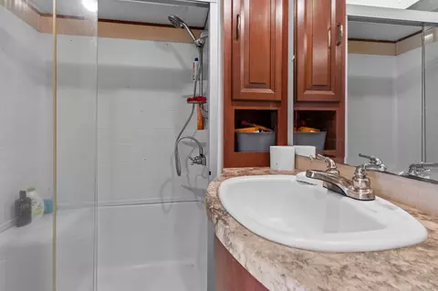 Bath - 4251 Riverside Dr, Independence, VA 24348 photo 2 of 2