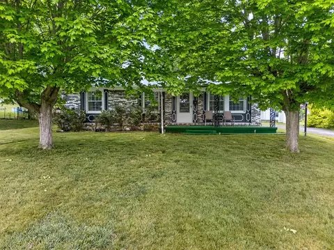 270 S 14th St, Wytheville, VA 24382