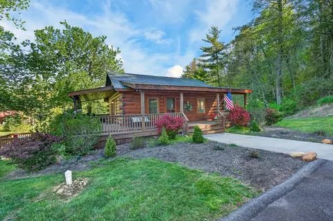 Exterior - 157 Double Bridges Dr, Fancy Gap, VA 24328 photo 13 of 20