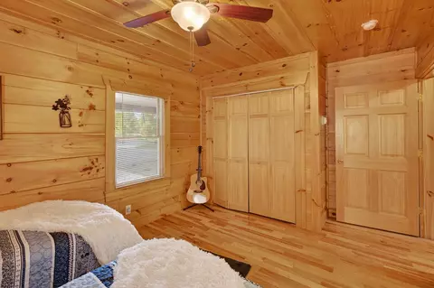 Bedroom - 157 Double Bridges Dr, Fancy Gap, VA 24328 photo 5 of 5