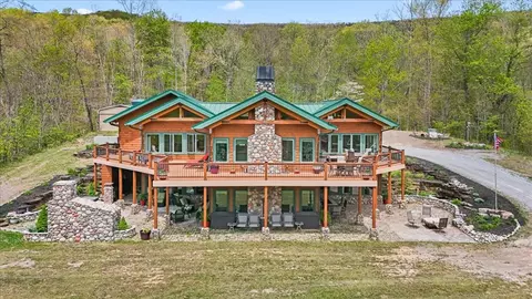 275 Coopers Cor, Tazewell, VA 24651