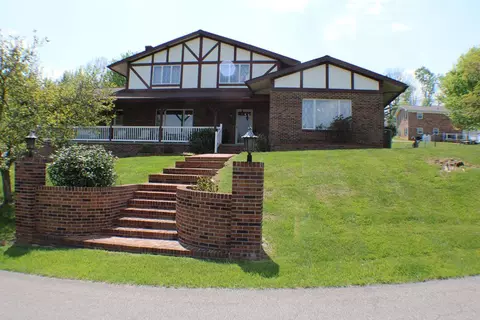 161 Valley Dr, Richlands, VA 24641