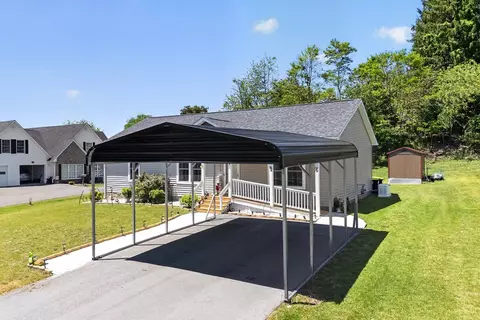 1619 Smith Ln, Pulaski, VA 24301 photo 3