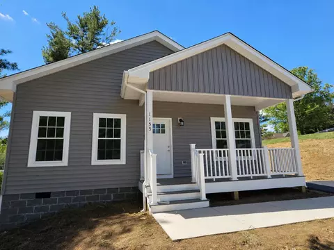 1155 Plum St, Christiansburg, VA 24073