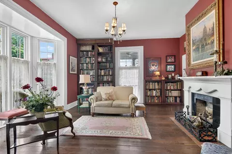 Living - 116 E Main St, Abingdon, VA 24210 photo 5 of 6