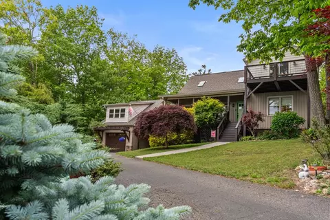 504 Panorama Dr, Fancy Gap, VA 24328