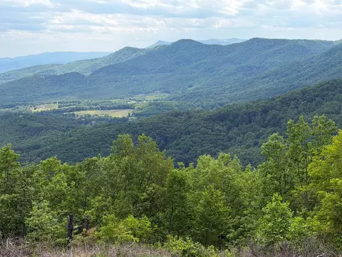 tbd Crystal Springs Dr, Fancy Gap, VA 24328