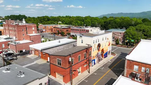120 Tazewell St, Wytheville, VA 24382