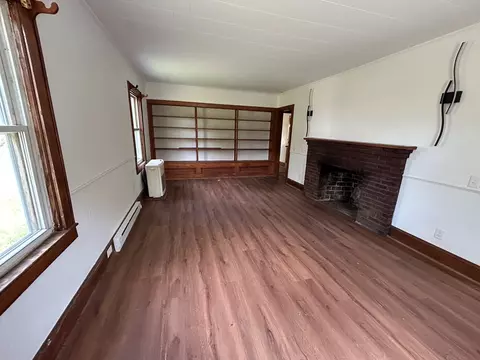 Living - 1363 Beaver Dam Rd, Independence, VA 24348 photo 2 of 4