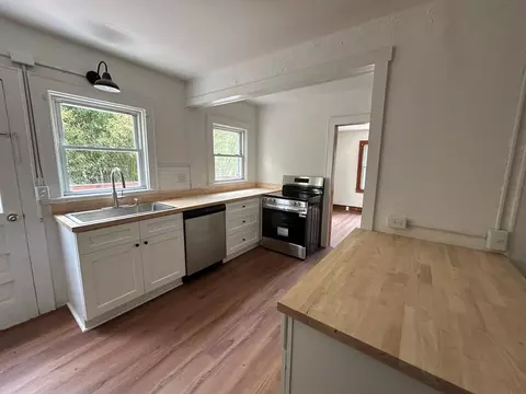 Kitchen - 1363 Beaver Dam Rd, Independence, VA 24348 photo 4 of 8