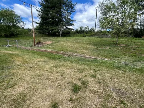 Exterior - 1363 Beaver Dam Rd, Independence, VA 24348 photo 9 of 12