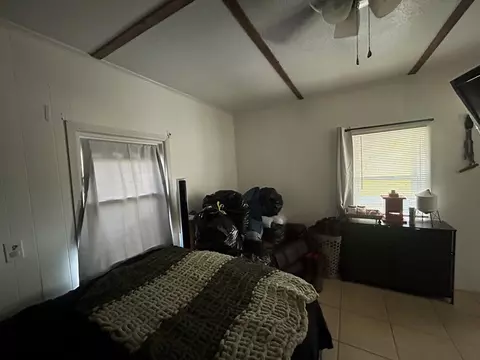 Bedroom - 108 Stinger Dr, Ivanhoe, VA 24350 photo 6 of 7