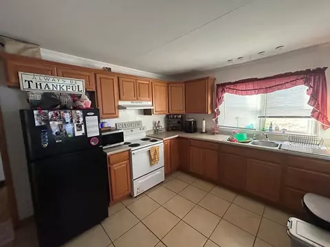 Kitchen - 108 Stinger Dr, Ivanhoe, VA 24350 photo 3 of 3