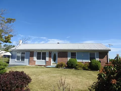 330 Timberline Dr, Galax, VA 24333