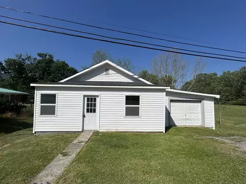 379 Freedom Ave, Tazewell, VA 24651