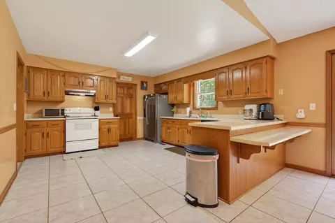 Kitchen - 270 Brooke Elyse Ln, Max Meadows, VA 24360 photo 3 of 6
