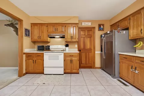 Kitchen - 270 Brooke Elyse Ln, Max Meadows, VA 24360 photo 6 of 6