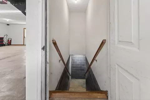 Entry Way - 270 Brooke Elyse Ln, Max Meadows, VA 24360 photo 5 of 8