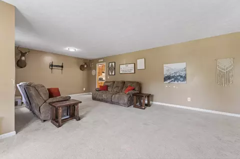 Living - 270 Brooke Elyse Ln, Max Meadows, VA 24360 photo 3 of 5