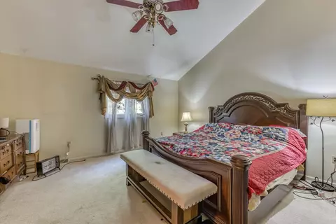 Bedroom - 1181 Pebble Dr, Bristol, VA 24201 photo 3 of 3