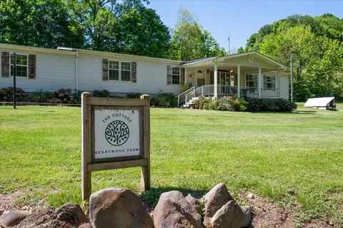 21570 Alvarado Rd, Abingdon, VA 24211