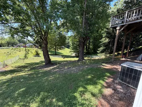 Exterior - 101 Hillcrest Ct, Stuart, VA 24171 photo 2 of 5