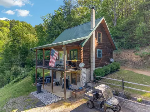 45 Up The Creek Ln, Hillsville, VA 24343