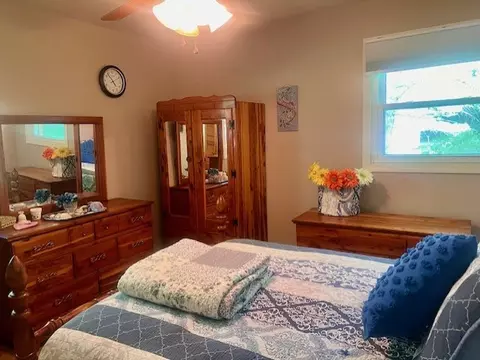 Bedroom - 439 Laurel Rd, Cedar Bluff, VA 24609 photo 4 of 4