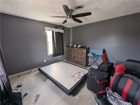 Bedroom - 509 Cherry Hill Dr, Abingdon, VA 24210 photo 3 of 4