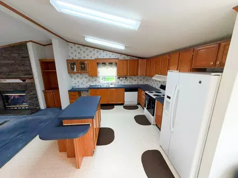 3137 Ivanhoe Rd, Fries, VA 24330 photo 10