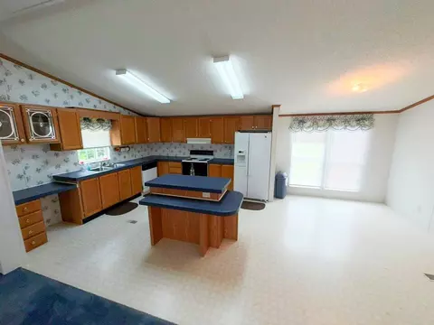 3137 Ivanhoe Rd, Fries, VA 24330 photo 9