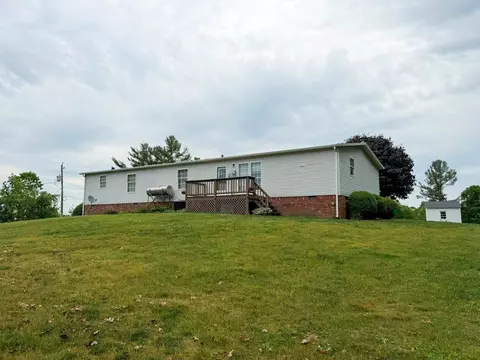 3137 Ivanhoe Rd, Fries, VA 24330 photo 6