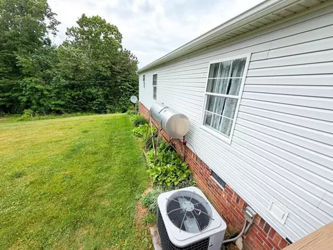 3137 Ivanhoe Rd, Fries, VA 24330 photo 32