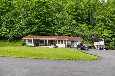 3012 Breeden Br, Rowe, VA 24646