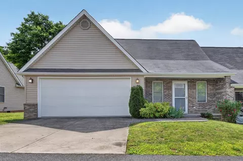 527 Redstone Dr #9, Bristol, TN 37620