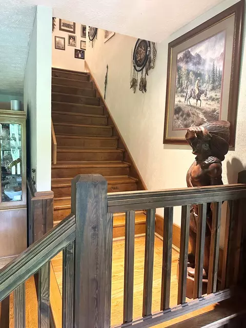 Entry Way - 207 Knobs Ln, Cedar Bluff, VA 24609 photo 2 of 3