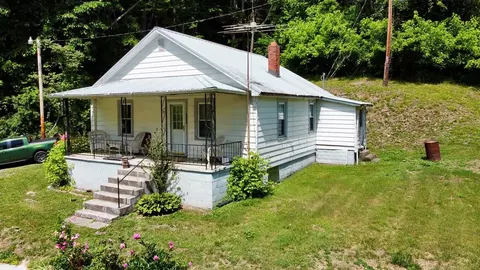3037 Saltville Hwy, Saltville, VA 24370