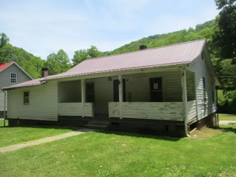 1263 Allison Gap Rd, Saltville, VA 24370