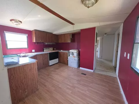 151 Park St, Max Meadows, VA 24360 photo 17