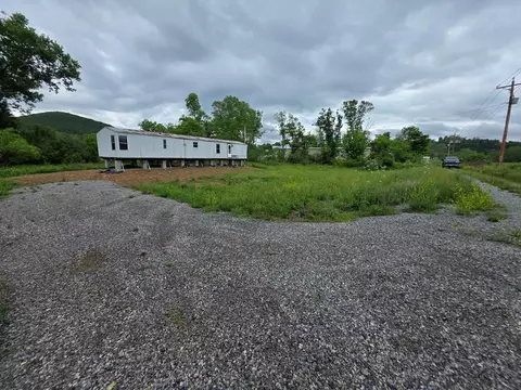 151 Park St, Max Meadows, VA 24360