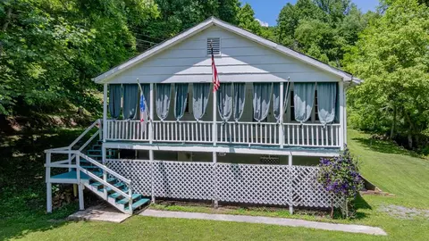 1380 Allison Gap Rd, Saltville, VA 24370