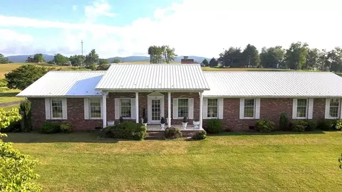 261 Seven Mile Ford Rd, Marion, VA 24354
